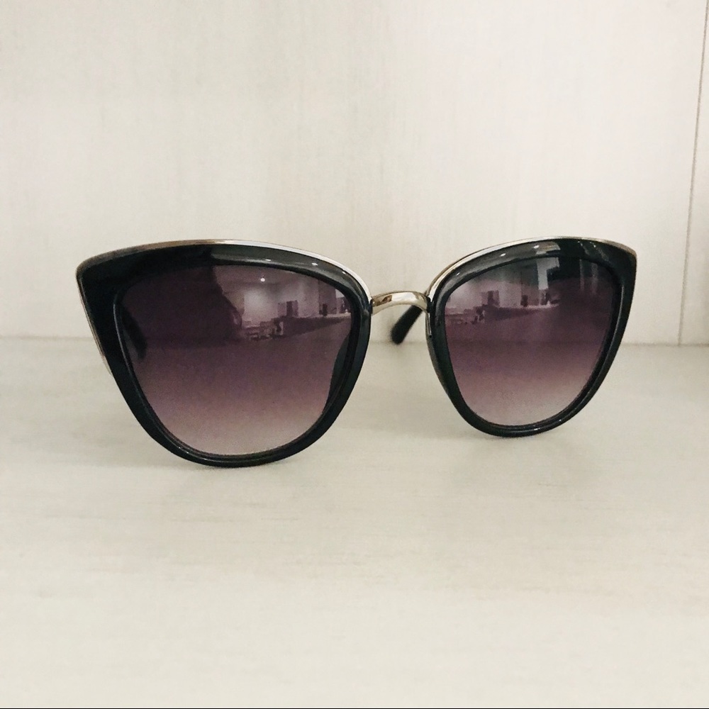 Oversized Chic Cat Eye Sunglasses